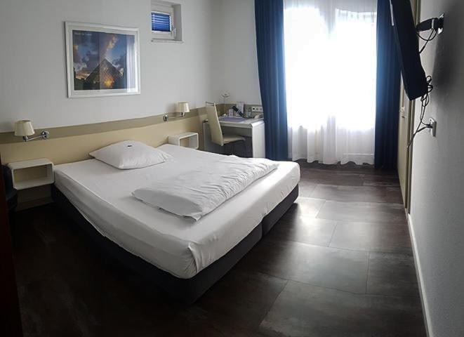 Hotel Zweilinden Meckenheim Bonn ภายนอก รูปภาพ